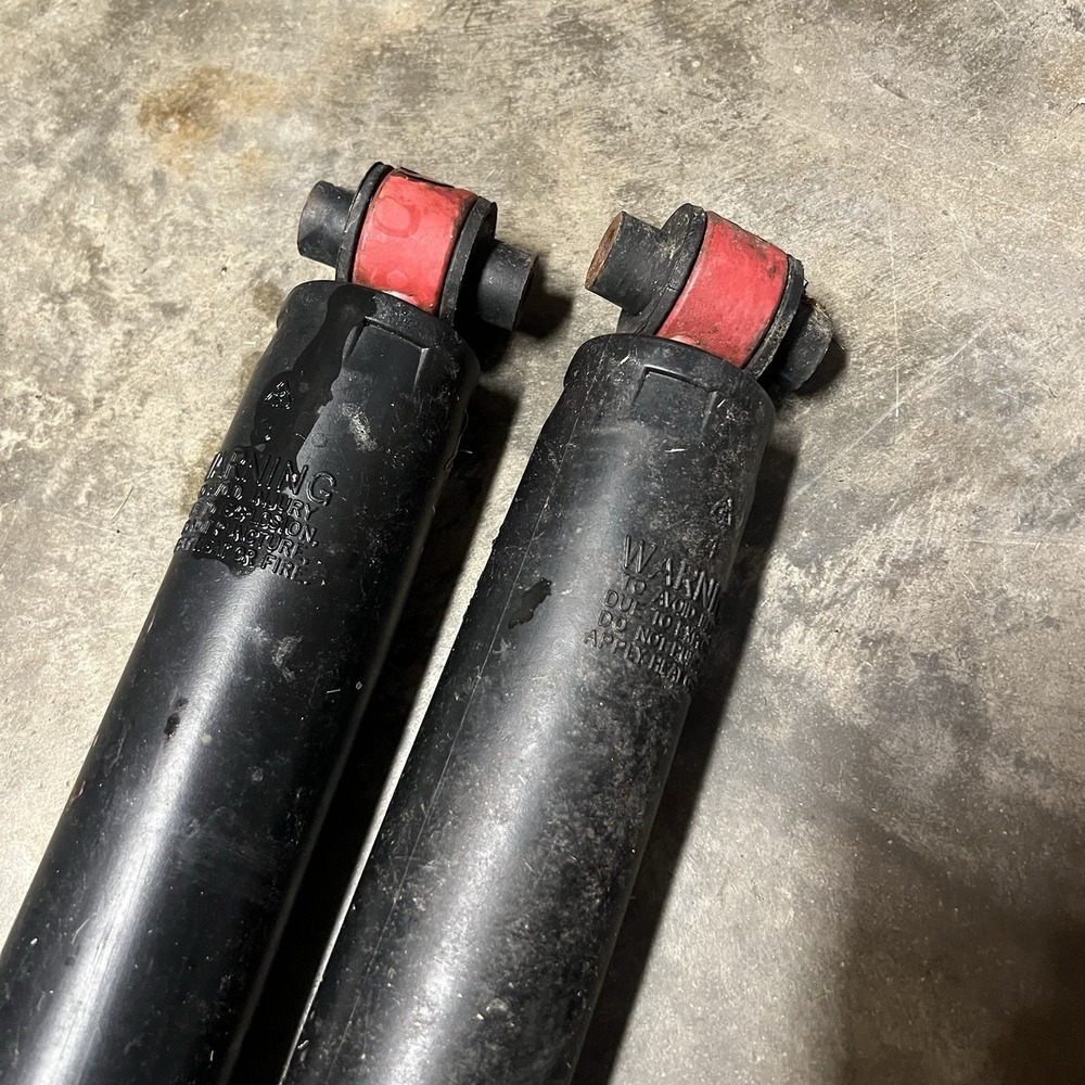 Factory Rubicon Heavy Duty Front Shock Set 2018-2026 Jeep Wrangler Rubicon JL - Picture 3 of 4